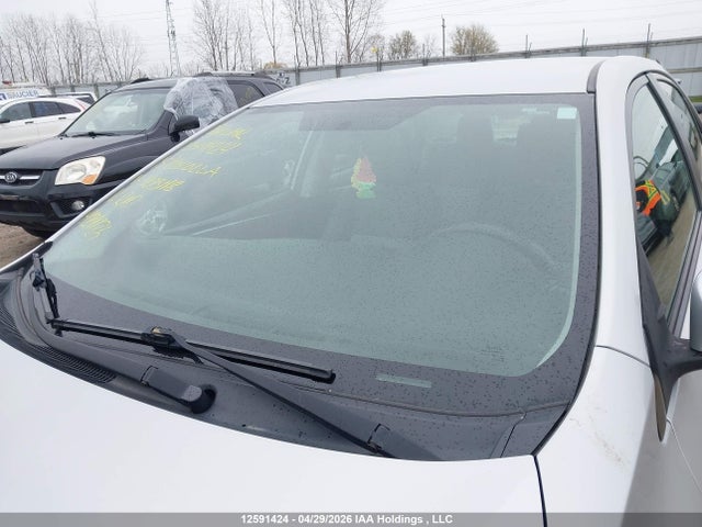 12591424 :رقم المزاد ، 2T1BURHE1FC408118 vin ، 2015 Toyota Corolla مزاد بيع