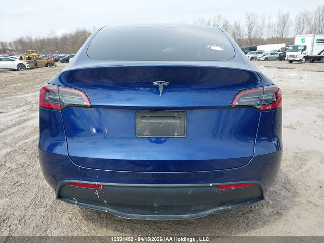 Tesla Model Y 2024 LRWYGDFD2RC672294 Image 17