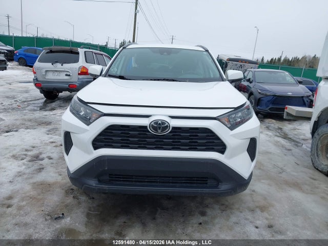Продажа на аукционе авто 2021 Toyota Rav4 Le, vin: 2T3B1RFV2MC146528, номер лота: 12591480