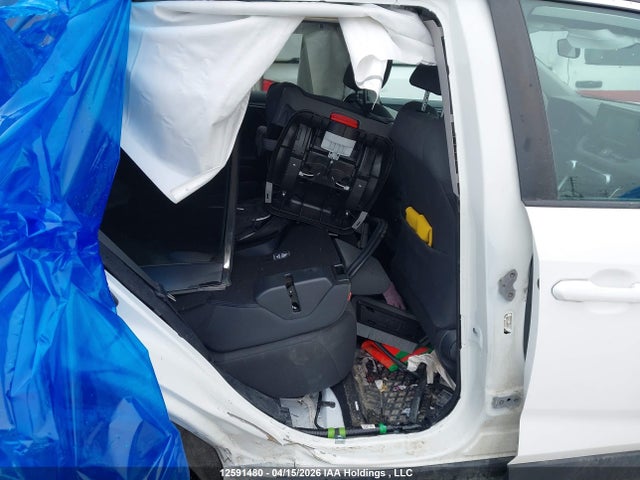 Продажа на аукционе авто 2021 Toyota Rav4 Le, vin: 2T3B1RFV2MC146528, номер лота: 12591480