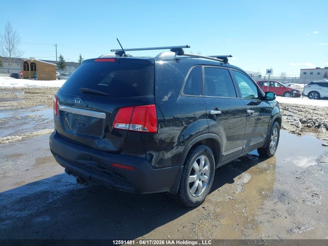Продажа на аукционе авто 2013 Kia Sorento Lx V6, vin: 5XYKTDA24DG420304, номер лота: 12591481