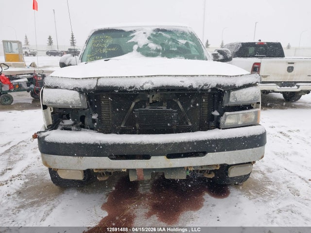 Aukcja sprzedaży 2004 Chevrolet Silverado K2500 Heavy Duty, vin: 1GCHK29104E161221, numer aukcji: 12591488