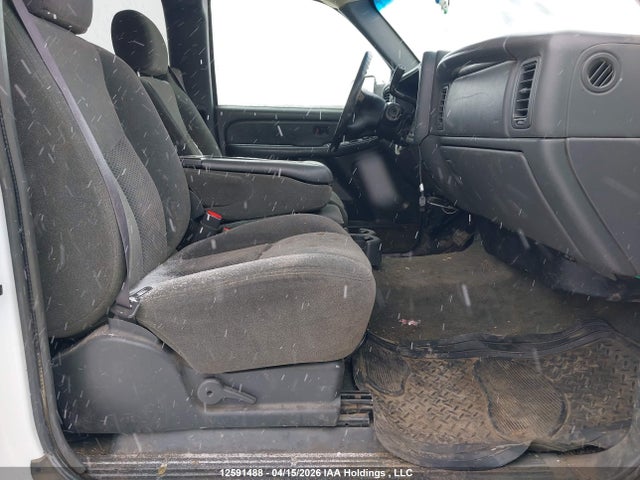 Aukcja sprzedaży 2004 Chevrolet Silverado K2500 Heavy Duty, vin: 1GCHK29104E161221, numer aukcji: 12591488