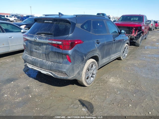 KNDEPCAAXM7114983 KIA Seltos Lx