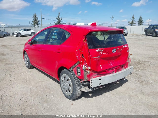 JTDKDTB30G1126174 Toyota PRIUS C