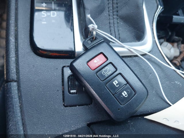 5TDJKRFH4FS129915 Toyota Highlander Xle