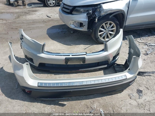5TDJKRFH4FS129915 Toyota Highlander Xle