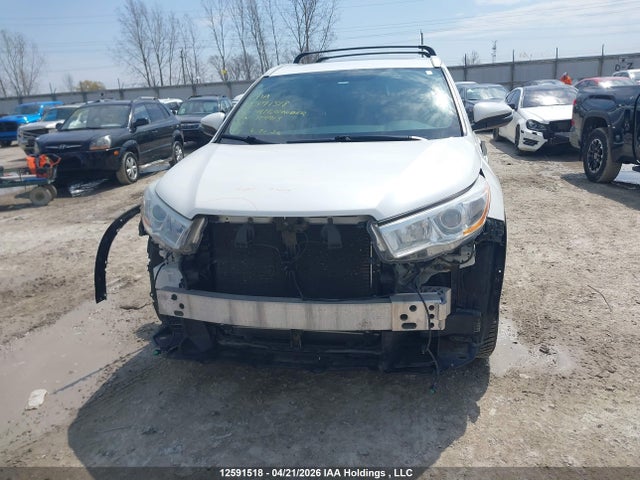 5TDJKRFH4FS129915 Toyota Highlander Xle