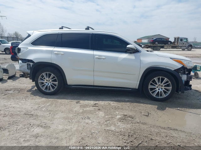 5TDJKRFH4FS129915 Toyota Highlander Xle