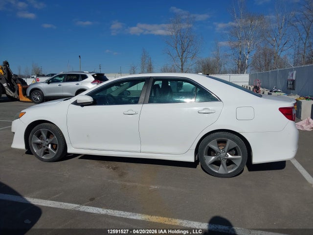 12591527 :رقم المزاد ، 4T1BF1FKXEU378005 vin ، 2014 Toyota Camry Se مزاد بيع