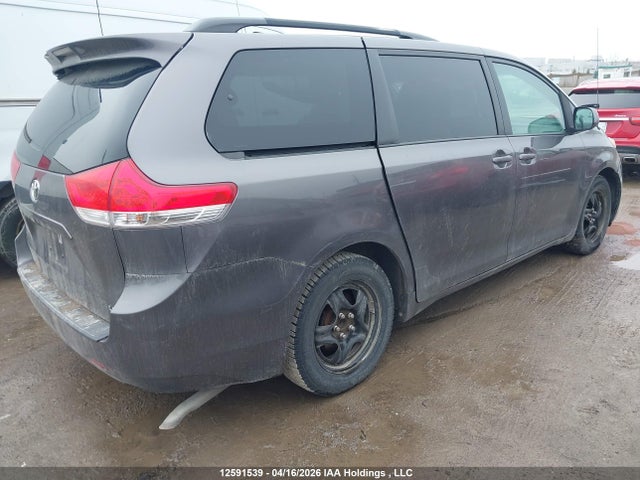 Продаж на аукціоні авто 2012 Toyota Sienna Le V6, vin: 5TDKK3DC6CS226649, номер лоту: 12591539