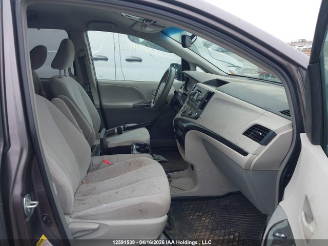 Продаж на аукціоні авто 2012 Toyota Sienna Le V6, vin: 5TDKK3DC6CS226649, номер лоту: 12591539
