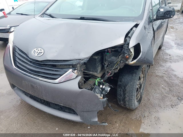 Продаж на аукціоні авто 2012 Toyota Sienna Le V6, vin: 5TDKK3DC6CS226649, номер лоту: 12591539