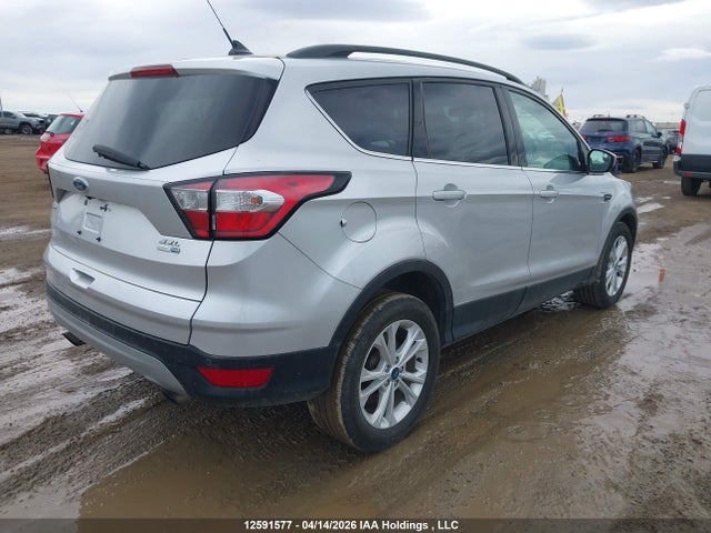 1FMCU9HD6JUB56160 Ford ESCAPE SEL