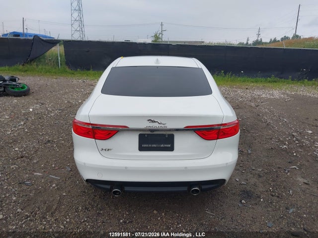 SAJBK4BV2HCY34978 Jaguar Xf 35t Prestige