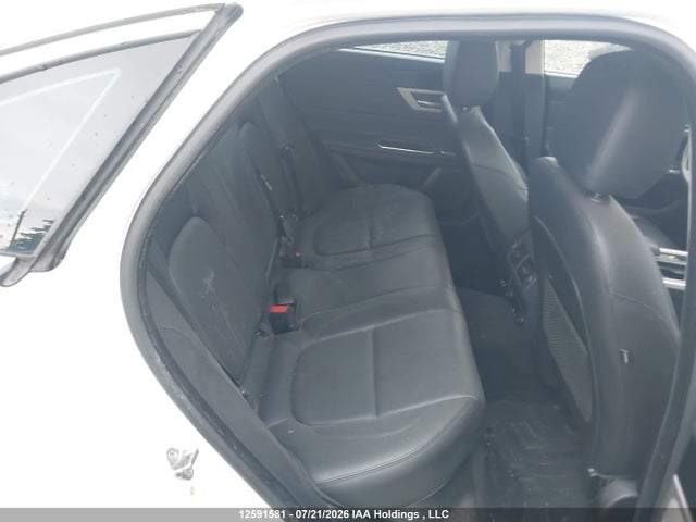 SAJBK4BV2HCY34978 Jaguar Xf 35t Prestige