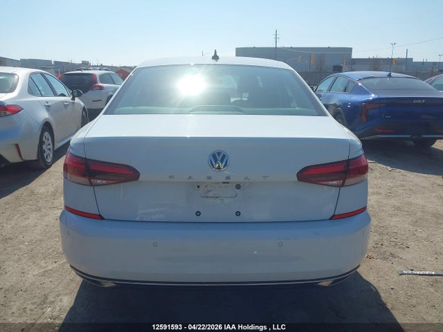 1VWUA7A31LC005577 Volkswagen Passat Highline