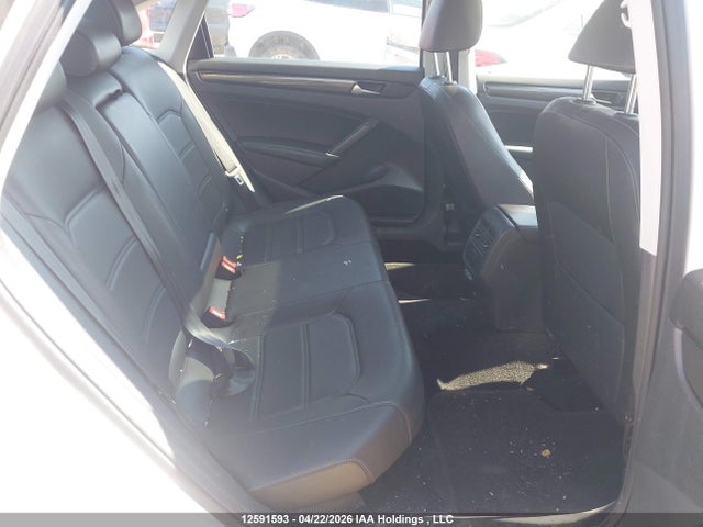 1VWUA7A31LC005577 Volkswagen Passat Highline