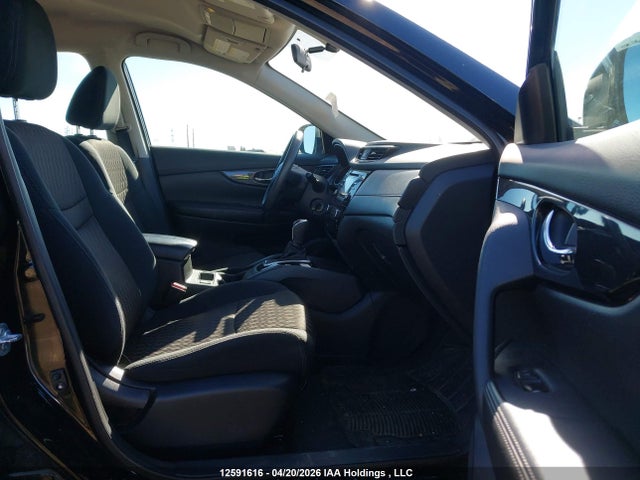 12591616 :رقم المزاد ، 5N1AT2MT4HC737168 vin ، 2017 Nissan Rogue S/sv مزاد بيع