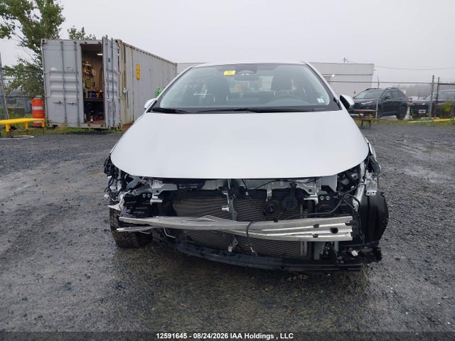 JTDBCMFE6R3062833 Toyota Corolla Le/se/xle/night Shade