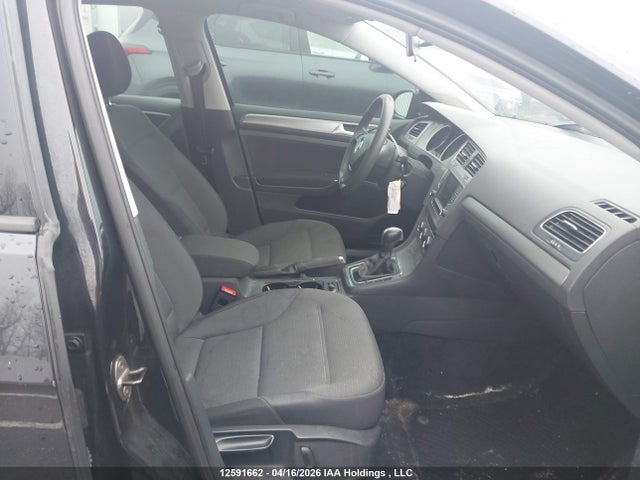 3VWC17AU0HM503991 Volkswagen GOLF SPORTWAGEN