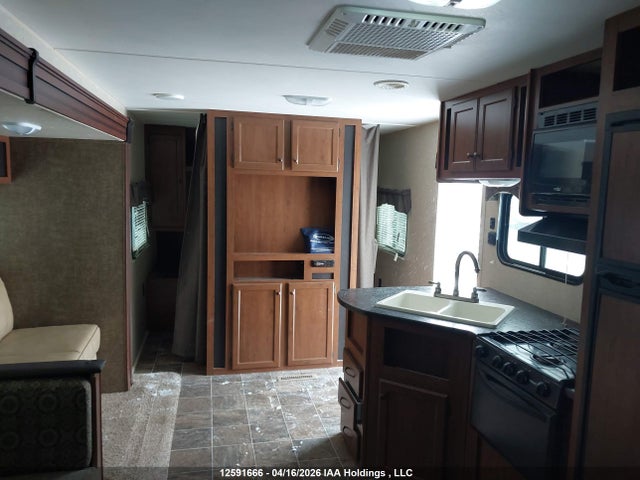 12591666 :رقم المزاد ، 5SFPB3326EE275533 vin ، 2014 Heartland Recreational مزاد بيع