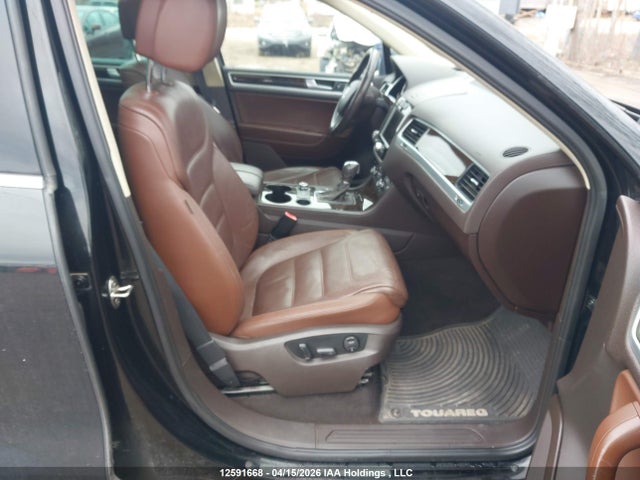 2013 Volkswagen Touareg V6 Tdi მანქანა იყიდება აუქციონზე, vin: WVGEP9BP8DD001200, აუქციონის ნომერი: 12591668