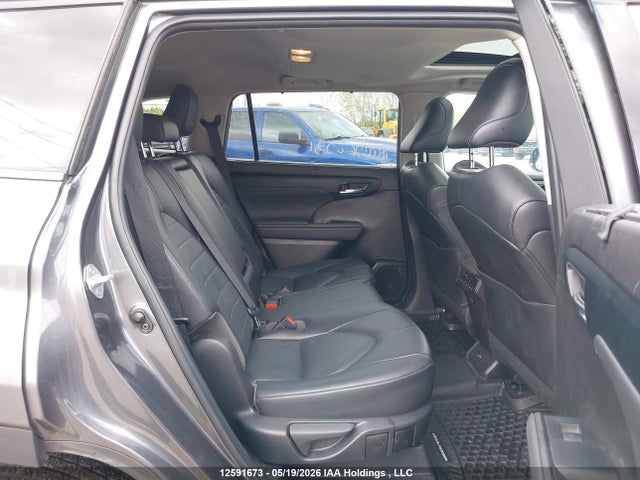 5TDGZRBH2NS253157 Toyota Highlander