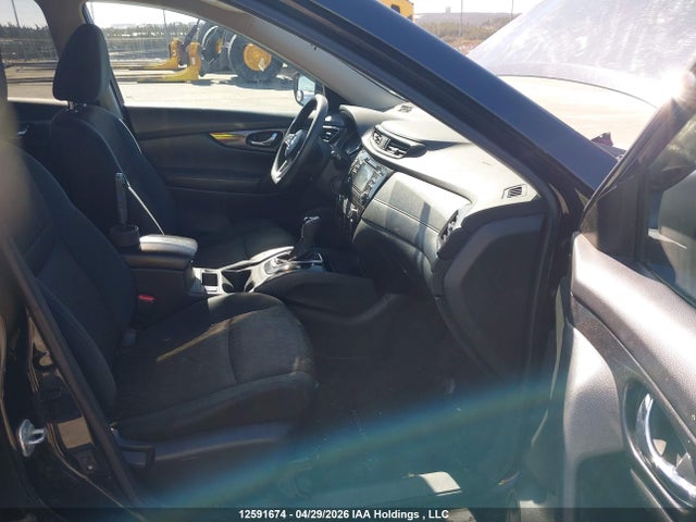 5N1AT2MV8HC815355 Nissan Rogue S/sl Platinum/sv