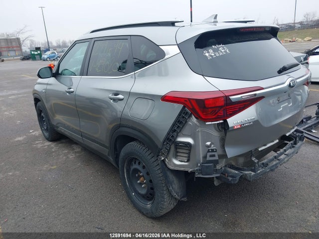 2021 Kia Seltos S მანქანა იყიდება აუქციონზე, vin: KNDEUCAAXM7124020, აუქციონის ნომერი: 12591694