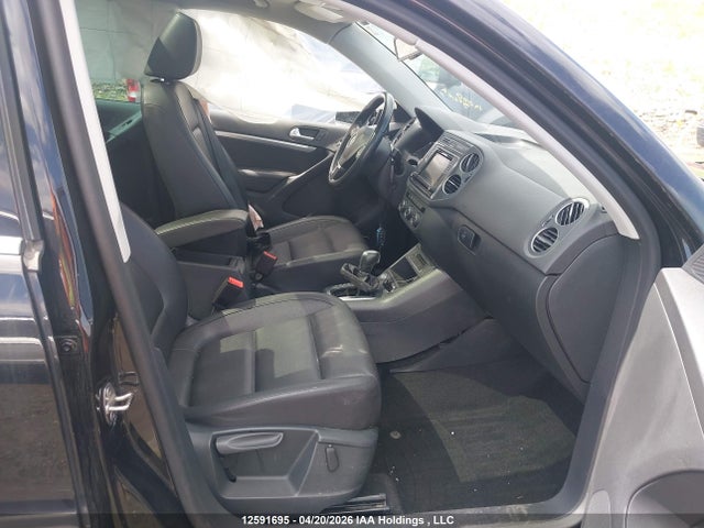12591695 :رقم المزاد ، WVGMV7AX2HK037456 vin ، 2017 Volkswagen Tiguan Comfortline مزاد بيع