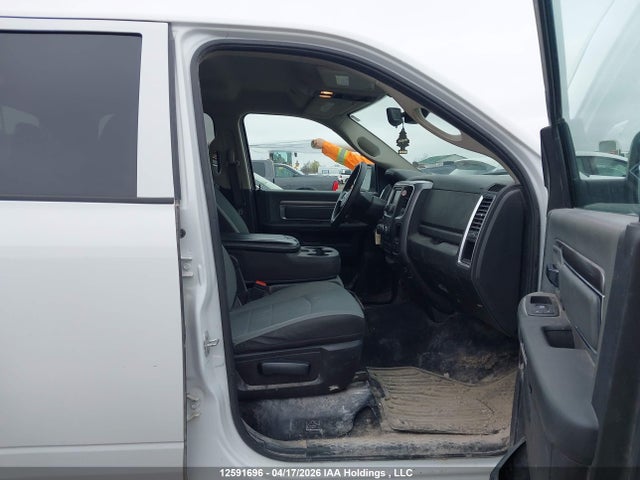 3C6RR7LG2PG679877 RAM 1500 Classic Slt