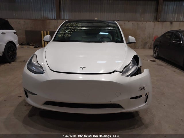 5YJYGDEE5LF042681 Tesla Model Y Long Range