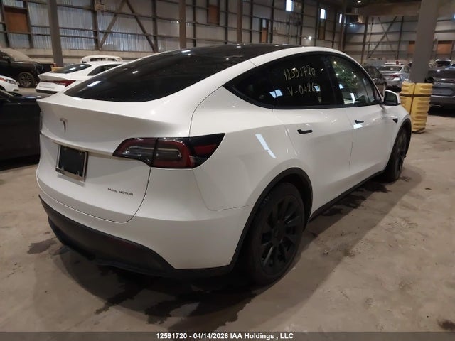 5YJYGDEE5LF042681 Tesla Model Y Long Range