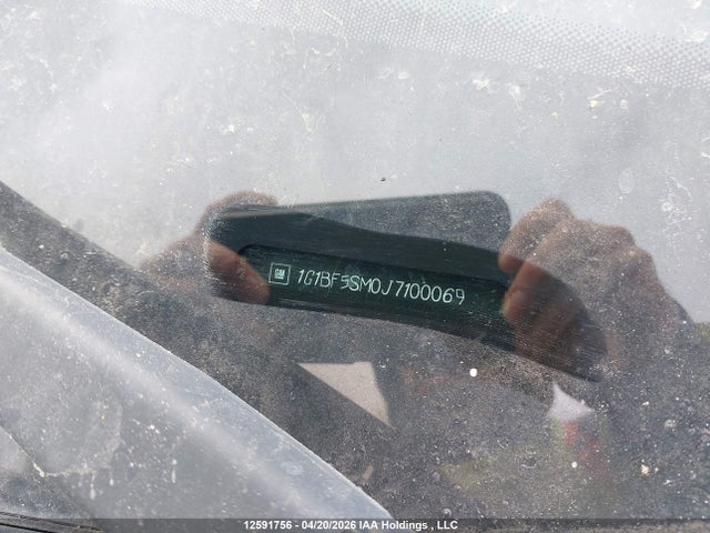1G1BF5SM0J7100069 Chevrolet Cruze