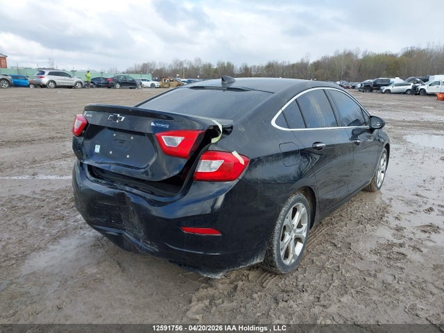 1G1BF5SM0J7100069 Chevrolet Cruze