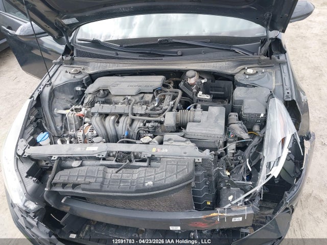 KMHLM4AG6MU140911 Hyundai Elantra Preferred Ivt