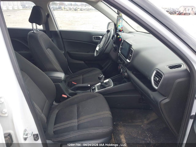 2022 Hyundai Venue Trend მანქანა იყიდება აუქციონზე, vin: KMHRC8A39NU164445, აუქციონის ნომერი: 12591784