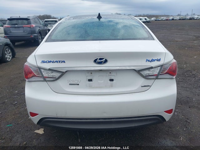 2014 Hyundai Sonata Hybrid Hybrid მანქანა იყიდება აუქციონზე, vin: KMHEC4A42EA115573, აუქციონის ნომერი: 12591808