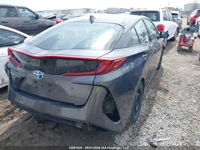 2018 Toyota Prius Prime Upgrade მანქანა იყიდება აუქციონზე, vin: JTDKARFP7J3070397, აუქციონის ნომერი: 12591820