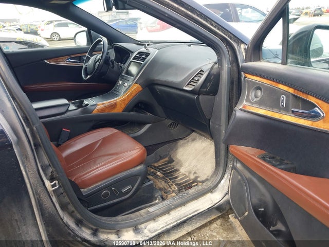 2LMTJ8LR1GBL28233 Lincoln Mkx Reserve