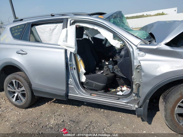 Продажа на аукционе авто 2017 Toyota Rav4 Xle, vin: 2T3RFREV9HW546446, номер лота: 12358237