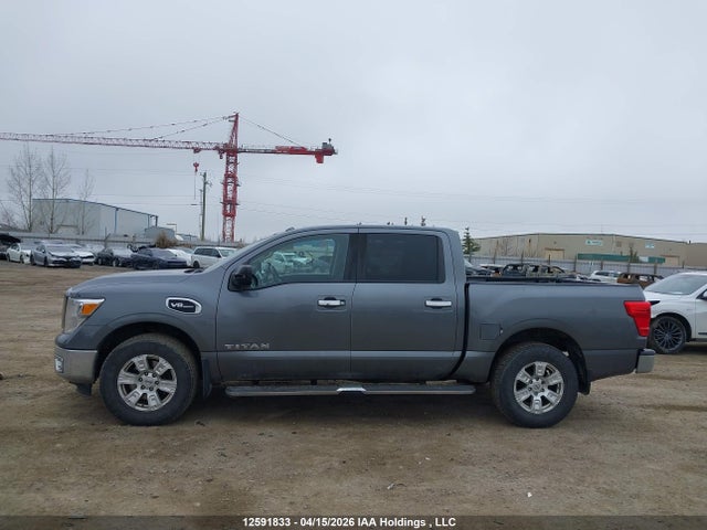1N6AA1EJ3HN528944 Nissan Titan Platinum Reserve/pro-4x/s/sl/sv