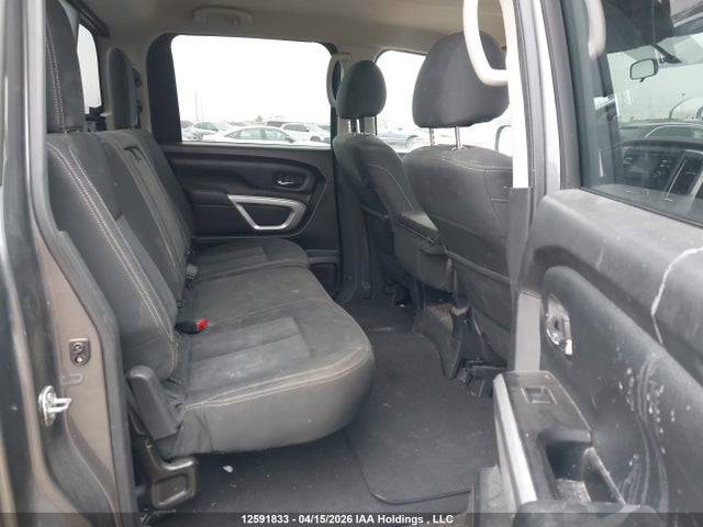 1N6AA1EJ3HN528944 Nissan Titan Platinum Reserve/pro-4x/s/sl/sv