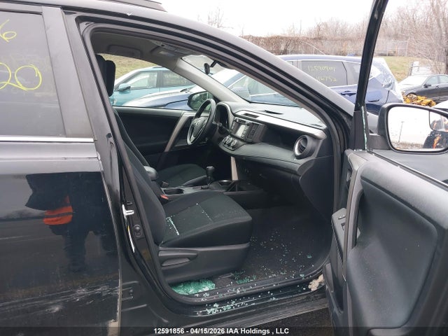 2T3BFREVXHW639820 Toyota RAV4 LE