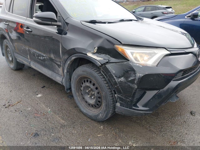 2T3BFREVXHW639820 Toyota RAV4 LE