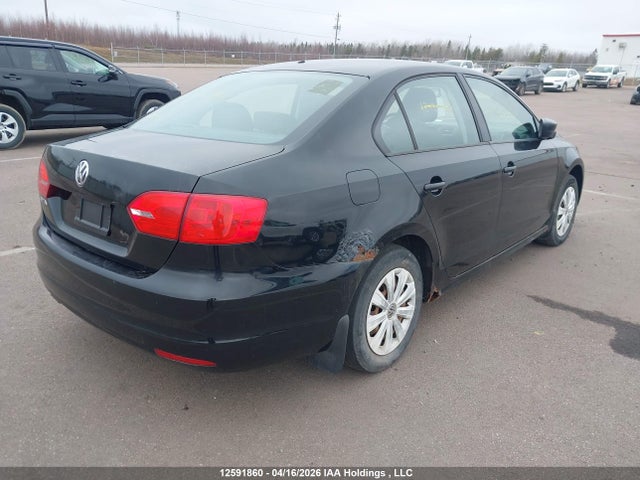 Продаж на аукціоні авто 2013 Volkswagen Jetta 2.0l Trendline/2.0l Trendline+, vin: 3VW2K7AJ5DM438807, номер лоту: 12591860