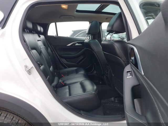 SJKCH5CRXHA020885 Infiniti Qx30 Luxury/premium/sport