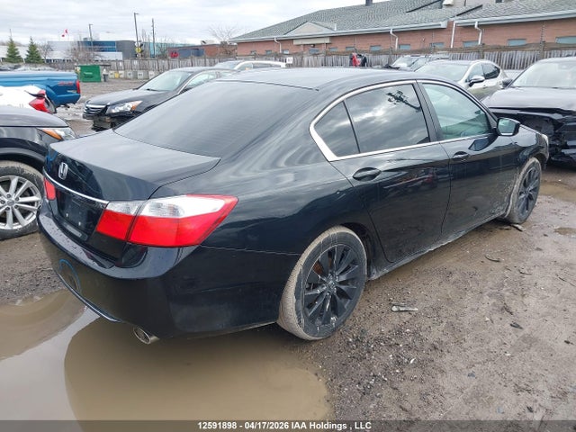 Продаж на аукціоні авто 2015 Honda Accord Lx, vin: 1HGCR2F37FA800637, номер лоту: 12591898
