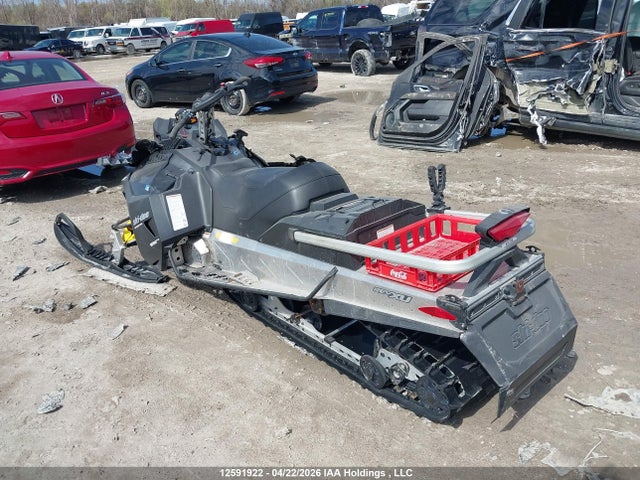 Skidoo Expedition 2015 YH2SSRFC0FR000107 Image 3